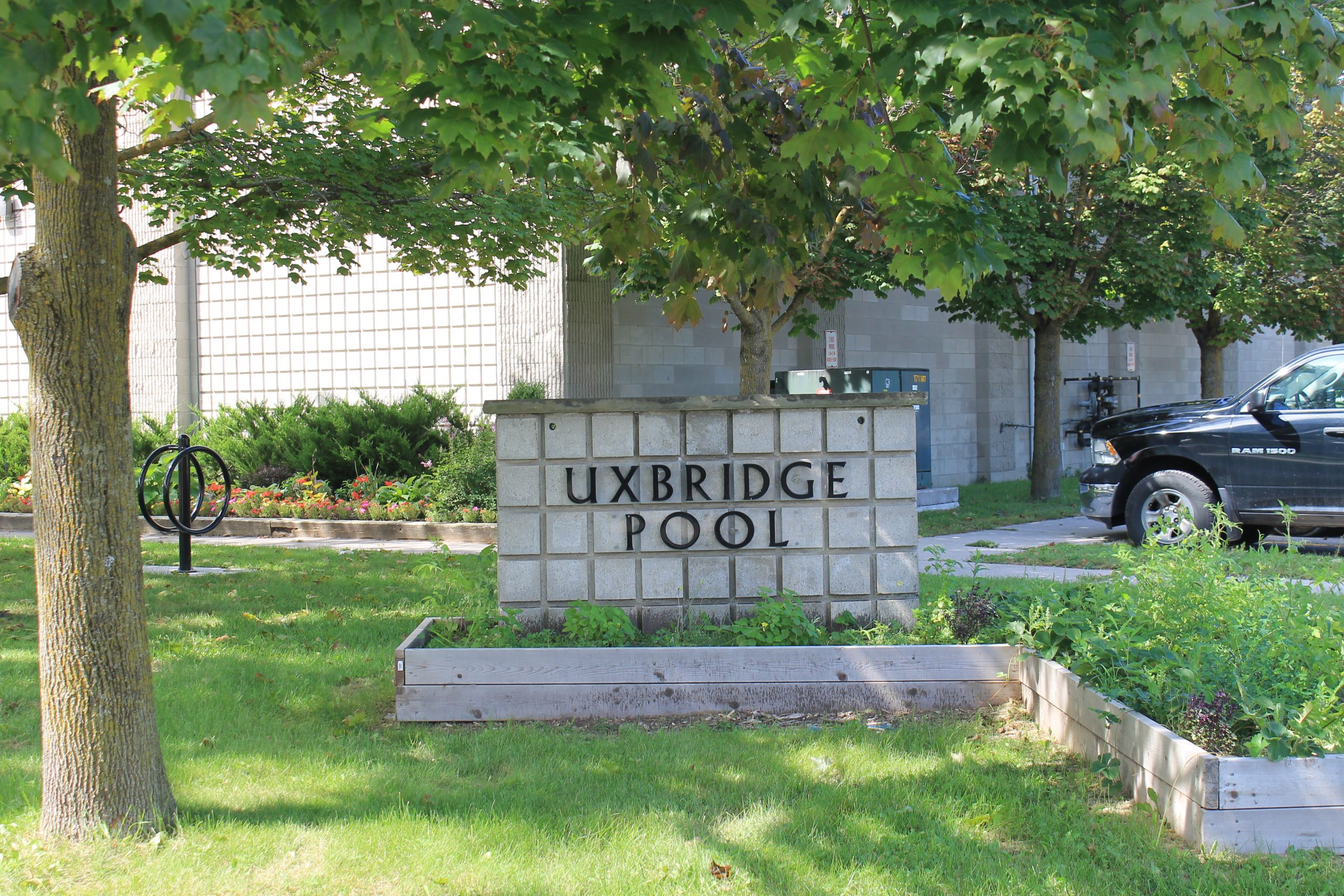 Uxbridge Pool - UxPool